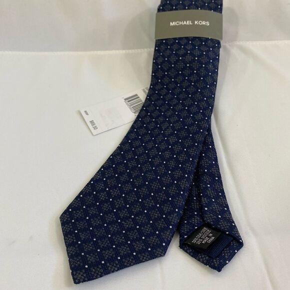 Michael Kors Blue and Gray Diamond Pattern Tie - Picture 1 of 4